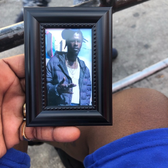 Picture frames and keychains - Picture 12 of 15